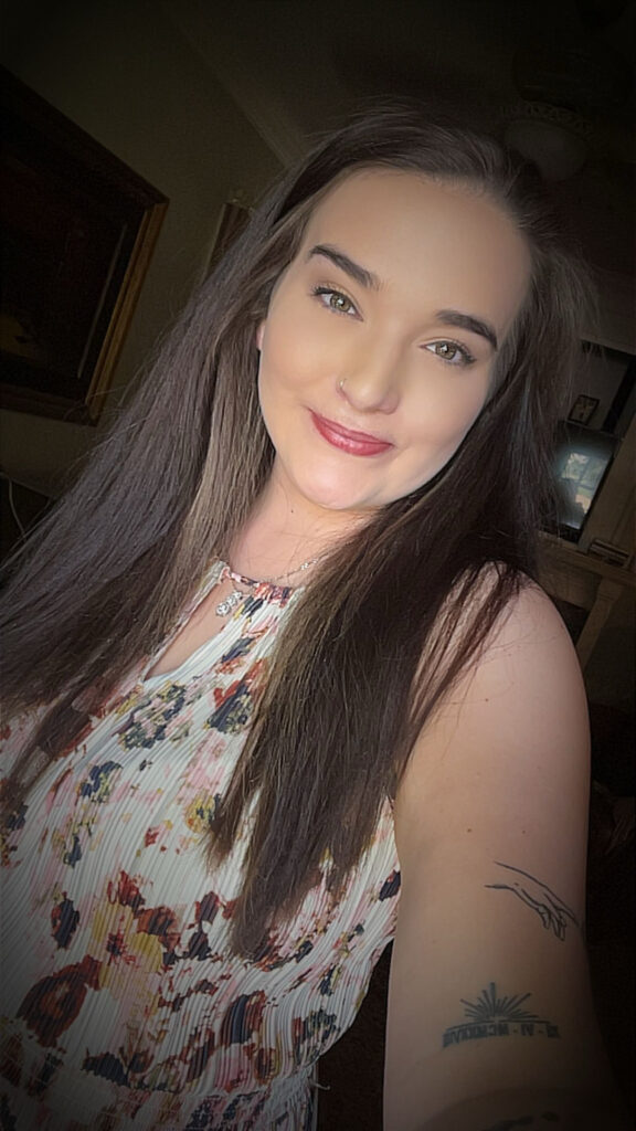 About maggiemoor 576x1024